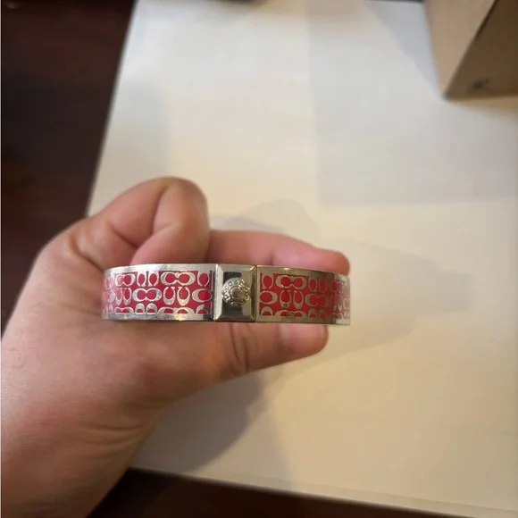 Authentic Coach bracelet. - Picture 2 of 3